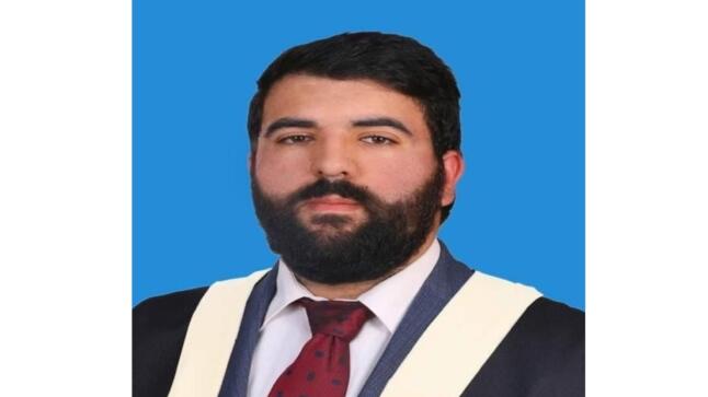 احمد نورس العدوان … مبارك التخرج