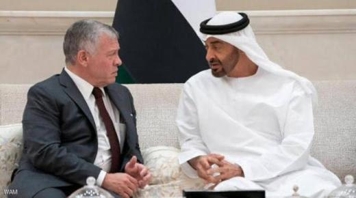 الملك يتبادل التهاني مع ولي عهد أبو ظبي