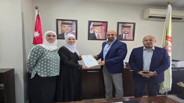 نقابة الصيادلة تثمن مبادرة جامعة الزرقاء بتخصيص منح دراسية