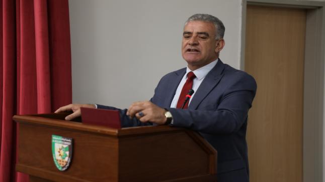 العياصرة يشارك بندوة في كلية الحصن الجامعية حول اليوبيل الذهبي للمكتبة الوطنية