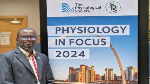 اكاديمي من جامعة الزرقاء يشارك في المؤتمر الدولي الخاص بطب الأسنان