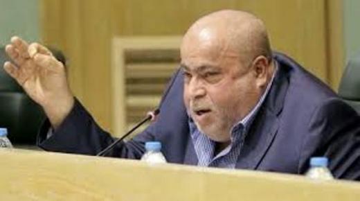 النائب خليل عطية يتبنى مذكرة نيابية للمطالبة بإسقاط شرط الاقامة المطلوبة للطلبة الخريجين بالخارج ومعادلة شهاداتهم في وزارة التعليم العالي