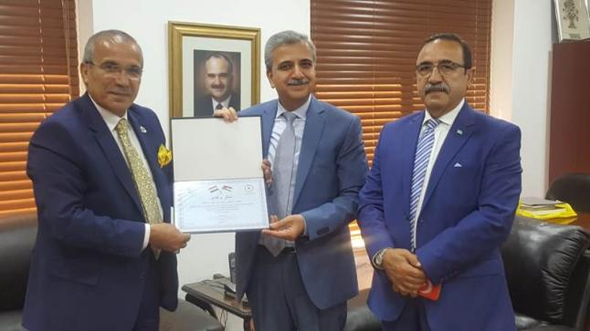 أمين عام منتدى الفكر العربي يستقبل وفداً من جمعية الأطباء العراقيين في الخارج