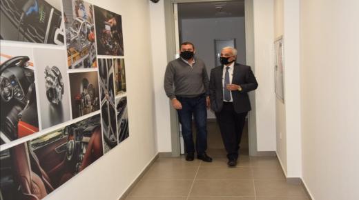 المفلح يبحث مع أكاديمية “جاكوار لاند روفر” للتلمذة المهنية تدريب ابناء الاسر المنتفعة من صندوق المعونة الوطنية والاسر العفيفة