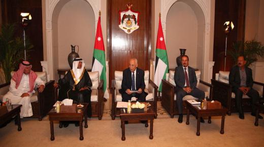 العيسوي يلتقي عدد من وجهاء عشيرة الدبايبة برئاسة – بالصور