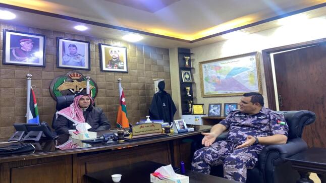 محافظ الزرقاء أبو قاعود يتفقد مديرية دفاع مدني الزرقاء ويتطلع على الجاهزية الميدانية