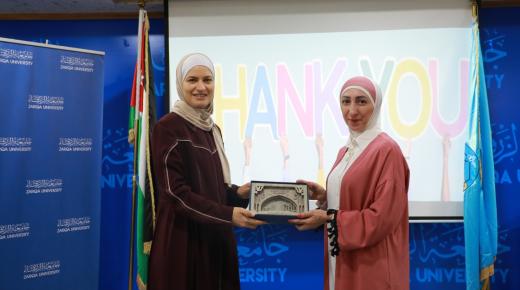 “صيدلة الزرقاء” تنظّم محاضرتين حول التسجيل الدوائي والمكمّلات العشبية