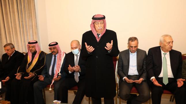 مندوبا عن الملك .. رئيس الديوان الملكي يعزي بوفاة الإعلامي مرقة