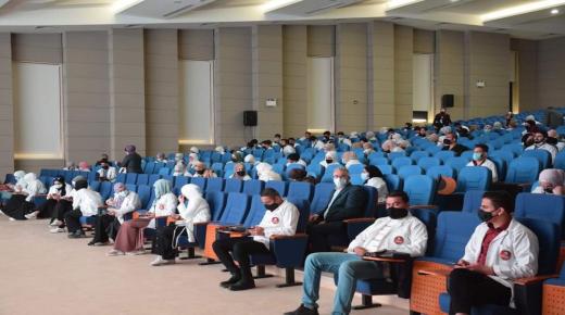 دورة تدريبية لـ(130) طالب تمريض في الهاشمية لإعطاء مطاعيم الكورونا استعدادًا لفتح مركز تطعيم خلال الأيام القادمة