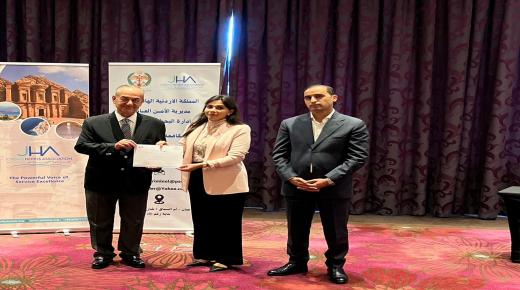 العين الهندي يرعى تخريج موظفي المنشآت السياحية في البحر الميت المشاركين بدورة “مكافحة الاتجار بالبشر”