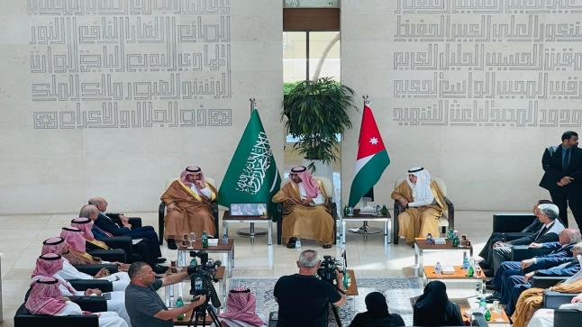 وزير الصناعة والثروة المعدنية السعودي يلتقي عدداً من رجال الأعمال والصناعة الأردنيين