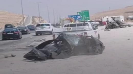 الأمن يكشف سبب حادث طريق الـ100 الذي راح ضحيته أب وولده أول أيام العيد – تفاصيل وفيديو