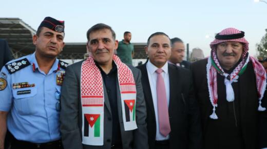 جامعة الزرقاء تشارك في فعاليات محافظة الزرقاء بعيد الاستقلال الـ79