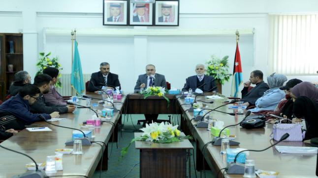 العرموطي يحاضر عن “حقوق الإنسان في التشريع الاسلامي” في آل البيت
