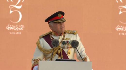 معك وبك يا سيد البلاد نمضي للمجد والعلياء – صور وفيديو