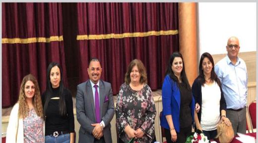 الاستاذ المحامي سائد الشمايلة يحاضر بطلبة الزرقاء عن مادة «الديمقراطية»