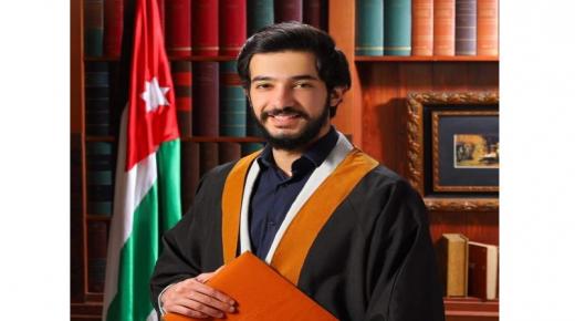 سالم الربيحات وابنائه يهنئون الصديق طارق الكايد .. مبارك التخرج