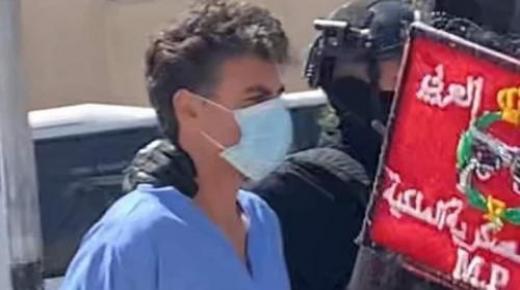 شاهد بالصور : الشريف حسن بالبدلة الزرقاء
