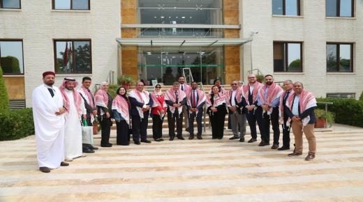 كلية العلوم الطبية التطبيقية بجامعة الزيتونة تنظّم لقاءً بعنوان: “العلاج الطبيعي في الوطن العربي بين الحاضر والمستقبل