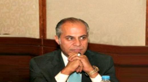 عندما تتوارى النخب وتنحاز لمصالحها