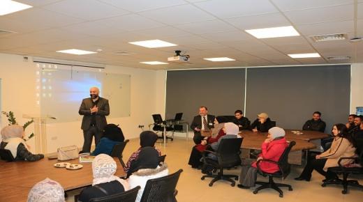 “ريادة أعمال” جامعة الشرق الأوسط يستضيف طلبة من كلية “ناعور” الجامعية