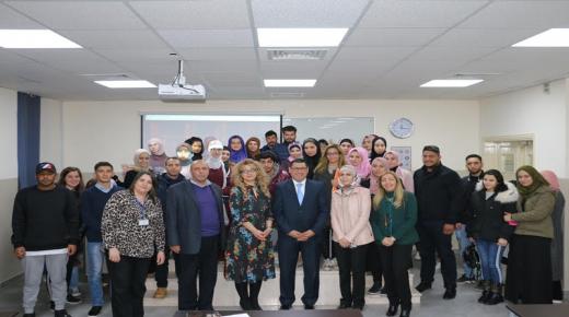 الشرق الأوسط تعقد محاضرة بعنوان “شكسبير على الصفحات والمسرح”