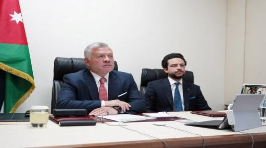 الملك يشارك في القمة الاستثنائية الافتراضية لقادة دول مجموعة العشرين حول فيروس كورونا التي عقدتها السعودية