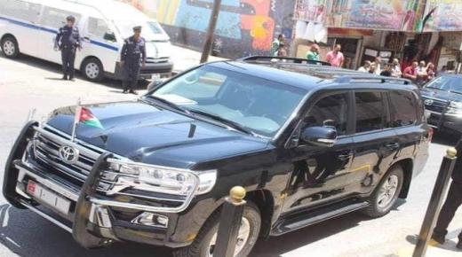 الرزاز حامل شهادة هارفرد وصولجان النهضة ..اليوم في ورطة