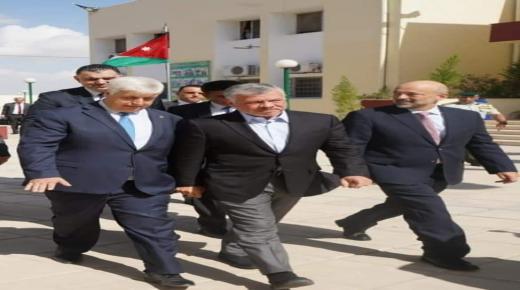 عبيدات يراجع عطاءات ويحقق وفرا بقيمة 1,134وينفذها بقيمة فعلية بلغت 587 الف دينار .