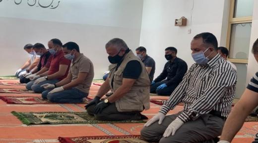 الملك يشارك المصلين أداء صلاة الجمعة