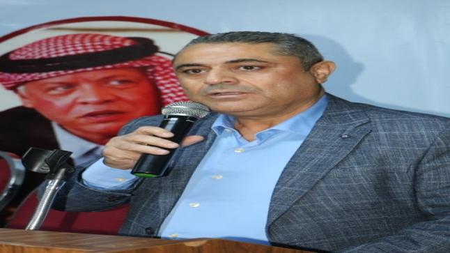 بلدية الزرقاء اول مؤسسة في المملكة تصرف رواتب الموظفين لشهر 12 .