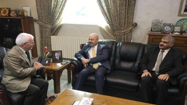 السفير العذاري يبحث مع معالي وزير التعليم الأردني ملف الطلبة والأساتذة العراقيين