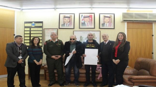 وفد من جمعية الملتقى الثقافي للمكفوفين يزور المركز الجغرافي الملكي الأردني