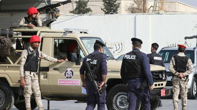 الحكومة: الحياة لن تعود إلى طبيعتها قبل حزيران المقبل والعطلة قد تمدد