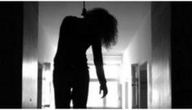 انتحار صيدلانية شنقاً في الزرقاء
