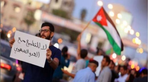 “أغنية الرزاز” حتى ” تغريدة الدم” لزواتي .. “نبش الذكريات” يؤكد فشل اتفاقية الغاز الصهيوني