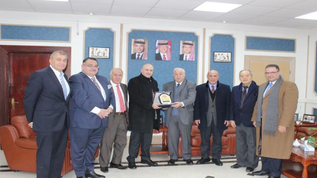 معالي وزير الاقتصاد الرقمي والريادة المهندس مثنى الغرايبة في رحاب جامعة فيلادلفيا