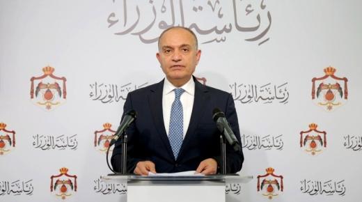 العضايلة: الحكومة تدرس توصيات اللجنة الوطنيّة للأوبئة حول فتح قطاعات جديدة
