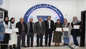 رئيس فيلادلفيا يخرج المشاركين في دورة تدريب المدربين