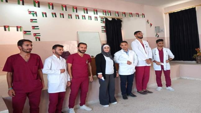 تمريض فيلادلفيا يقدمون يوم صحي توعوي في مدرسة مخيم جرش الثانوية
