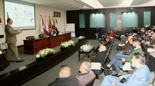 محاضرة حول قياس العائد على الاستثمار في “عمان العربية”