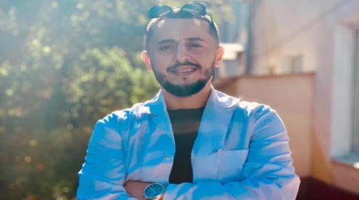 الدكتور ماهرعماد المومني .. من اوكرانيا مبلغا والده بفضل الله اجتزت امتحان الكروك الأوكراني .