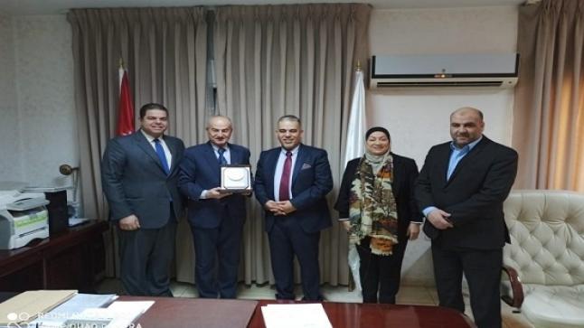 وفد من جامعة إربد الأهلية يزور هيئة اعتماد مؤسسات التعليم العالي