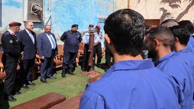 وزيرا الداخلية والعدل ومدير الأمن العام يتفقدون إجراءات إدارة مراكز الإصلاح والتأهيل