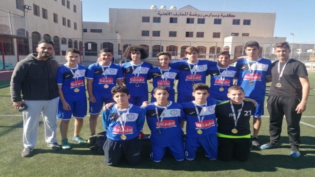مجموعة مدارس الجامعة – بنين – تحرز المركز الثالث ببطولة كرة القدم للمدارس