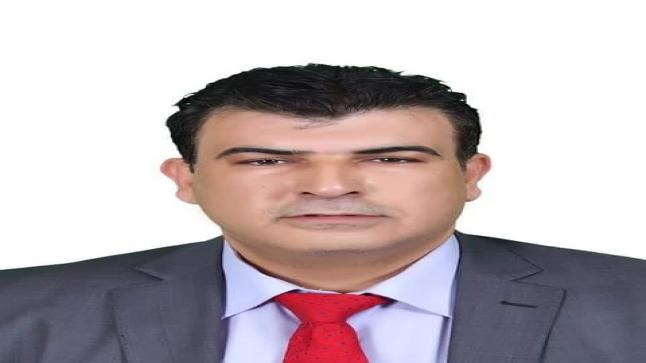 المركز الثقافي في حالة شلل نصفي.