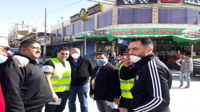 خلال لقاء اجرته إذاعة صوت الزرقاء مع مدير الشؤون الصحية في بلدية الزرقاء الزواهرة يؤكد اننا مستمرين بالميدان