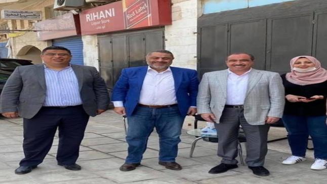 المومنى واللوزي يطلقان خدمة عمل سيارات التكسي الاصفر بالزرقاء لتقديم خدمات التوصيل للمواد والسلع الى المنازل ( ديلفري )