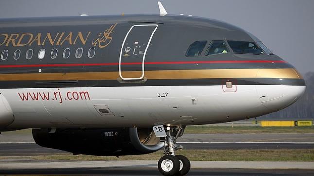 عاجل .. الملكية تتأخر 14 ساعة في مطار دبي … والكيلاني:خلل فني و هذا ما فعلناه