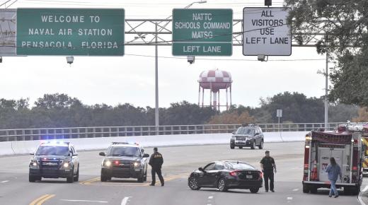 طيار سعودي يقتل ثلاثة اشخاص في قاعدة جوية ويصيب آخرين قبل ان ترديه الشرطة قتيلا